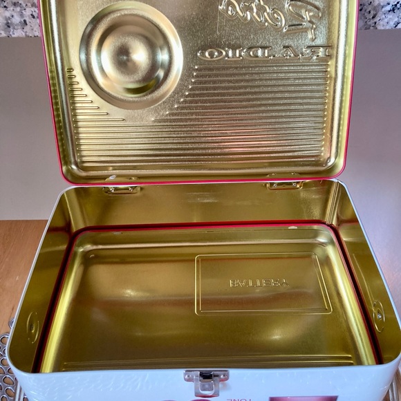 Collectible RETRO RADIO Lunchbox Red/White/Crome - Picture 7 of 10